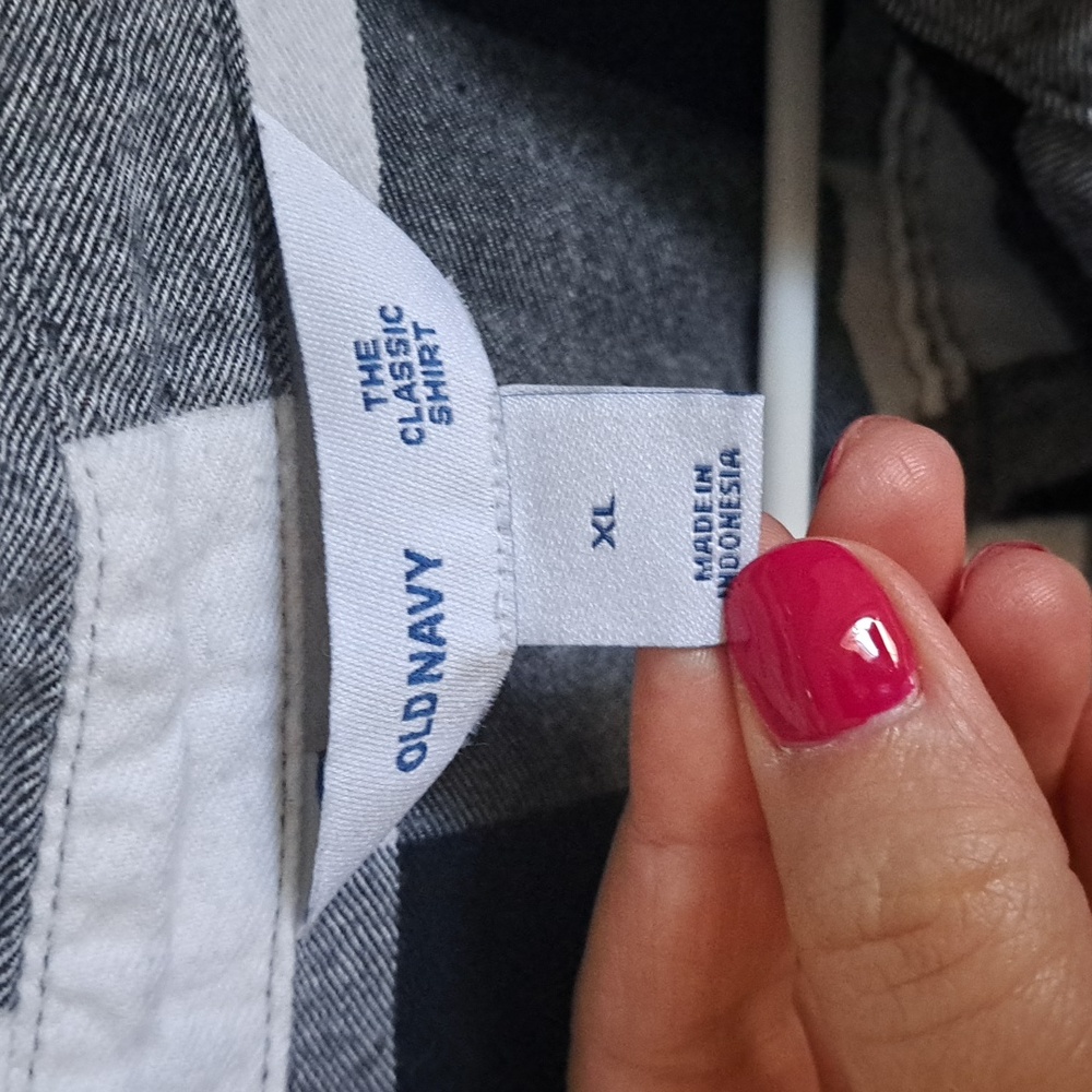 Old Navy Flannel Shirt | Size XL - Picture 3 of 3